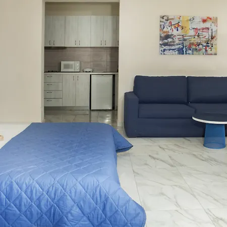 Krinis Apartment *